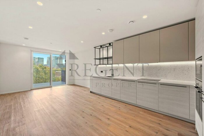 1 Bedroom Apartment To Rent In Curlew House, Hawser Lane, E14