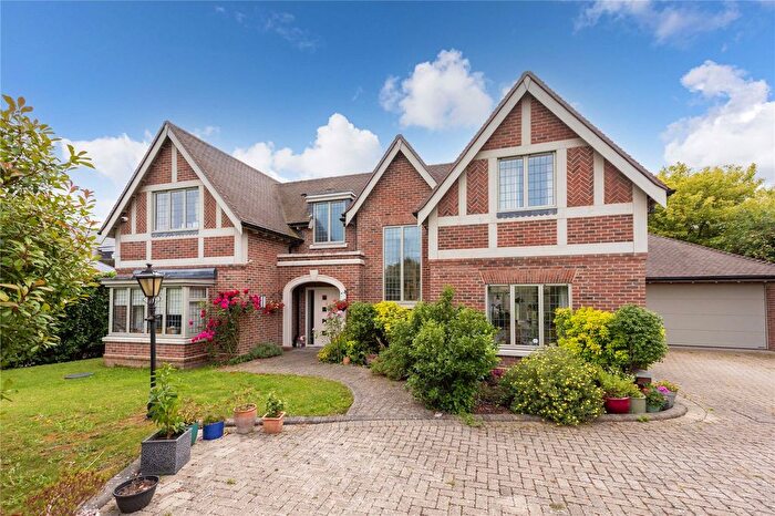 5 Bedroom Detached House For Sale In Green Lane, Maidenhead, Berkshire, SL6