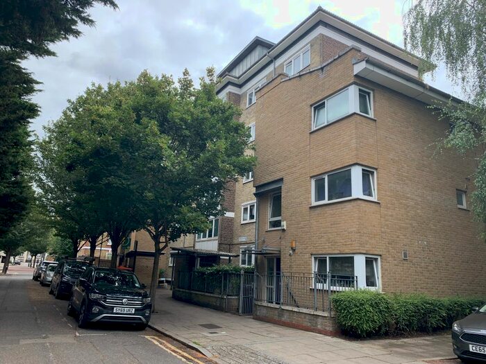 2 Bedroom Flat To Rent In Phillipp Street, London, N1