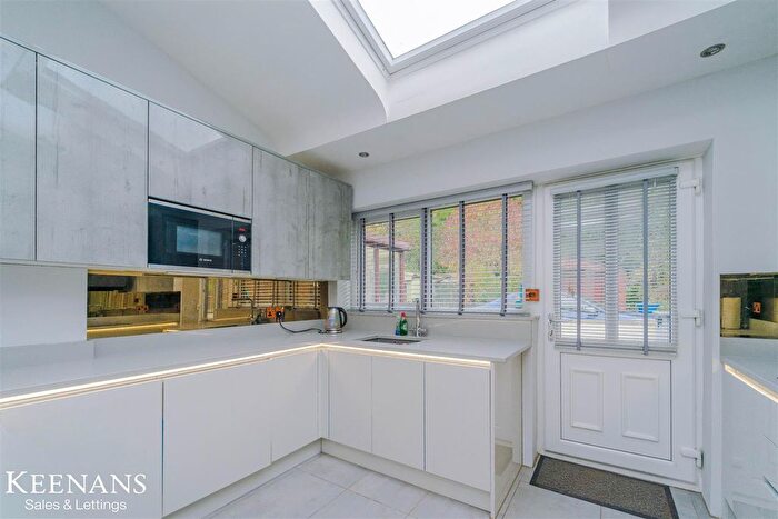 3 Bedroom Terraced House For Sale In Burnley Road East, Rossendale, BB4