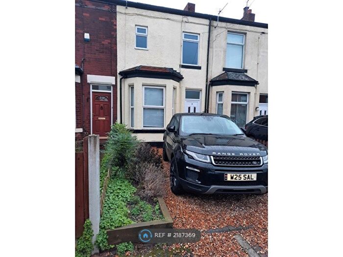 3 Bedroom Terraced House To Rent In Brighton Grove, Hyde, SK14