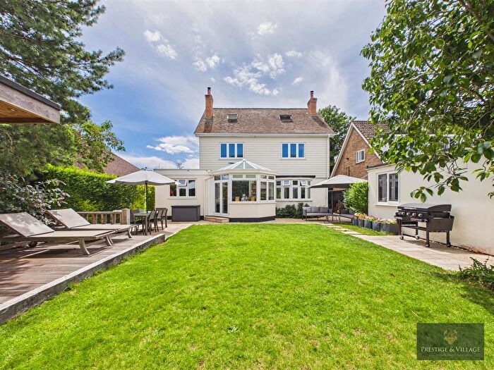 4 Bedroom Detached House For Sale In Stevenage Road, Walkern, SG2