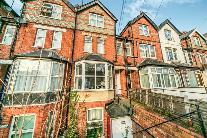 1 Bedroom Apartment To Rent In London Road, RG1