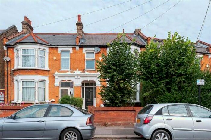 2 Bedroom Apartment To Rent In Melville Road, Walthamstow, London, E17