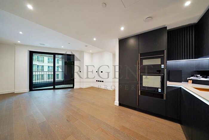 2 Bedroom Apartment To Rent In One Linear Place, Nine Elms, SW11