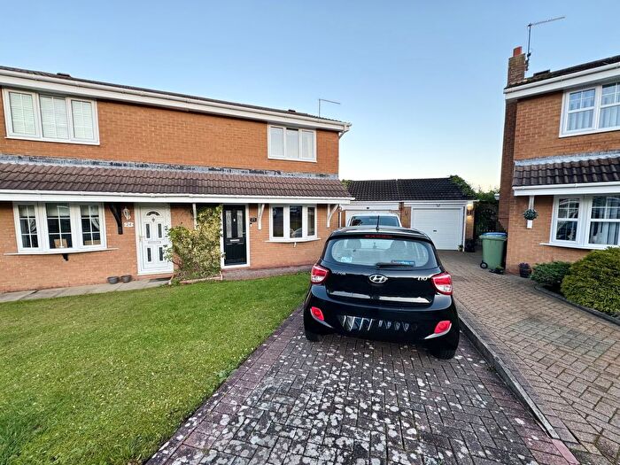 3 Bedroom Semi-Detached House For Sale In Stainton Way, Peterlee, County Durham, SR8