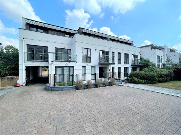 1 Bedroom Flat To Rent In Ibis Court, Albemarle Road, Beckenham, Kent, BR3