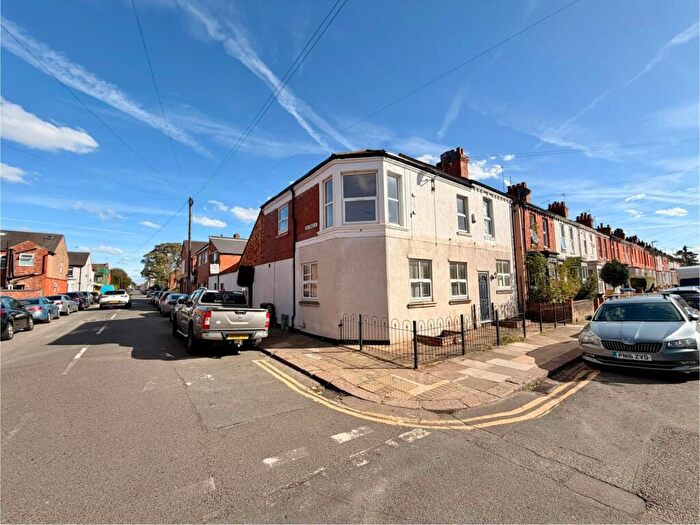 2 Bedroom Flat To Rent In King Edward Road, Northampton, NN1