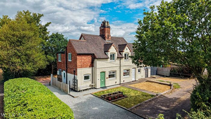 3 Bedroom Property To Rent In Ashby Road, Tamworth, Staffordshire, B79