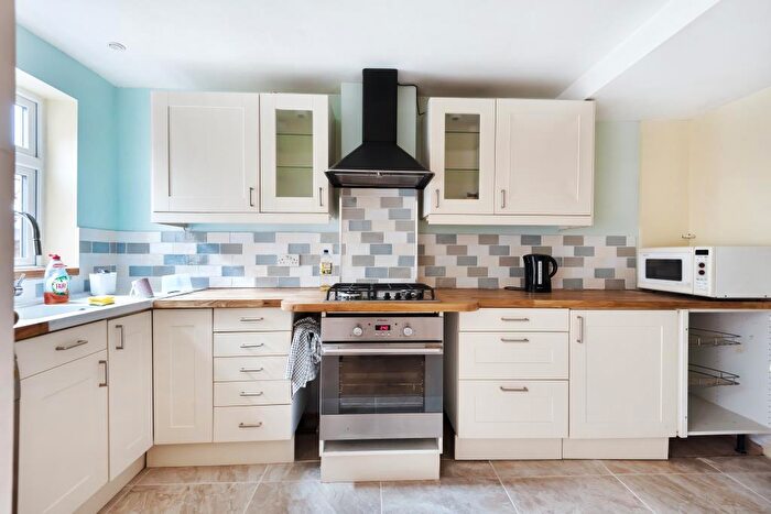 4 Bedroom Town House To Rent In Central Abingdon, Oxfordshire, OX14