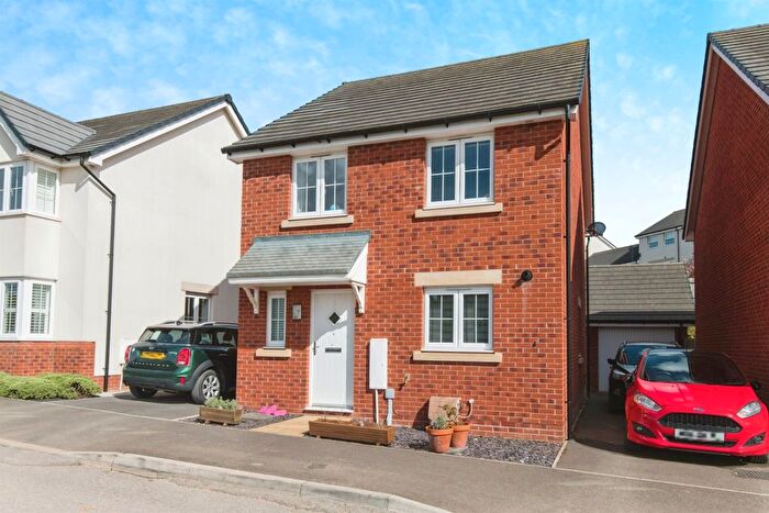 4 Bedroom Detached House For Sale In Covert Close, Axminster, EX13