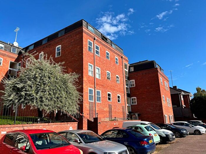 2 Bedroom Apartment For Sale In Kenilworth Hall, Bridge Street, Kenilworth, CV8