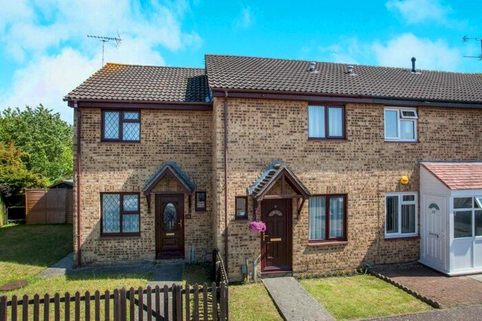 2 Bedroom Property To Rent In Flintwich Manor, Newlands Spring, Chelmsford, CM1