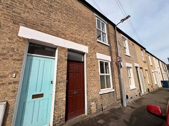 2 Bedroom Terraced House To Rent In Hale Street, Cambridge, CB4