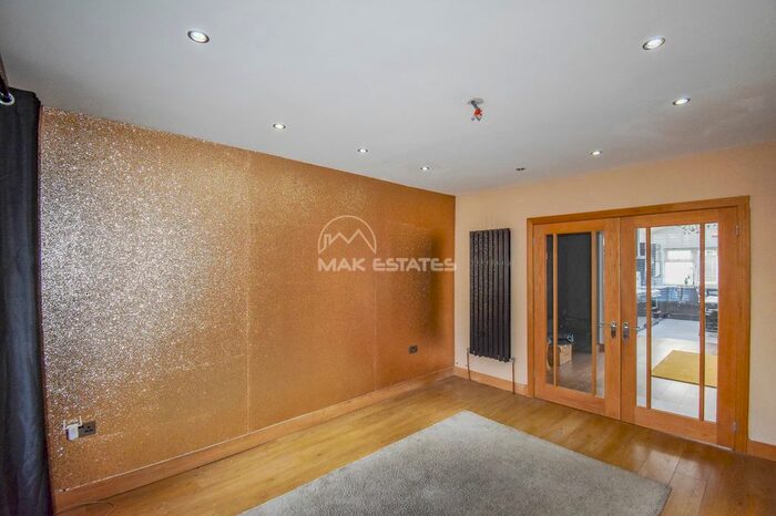 3 Bedroom Terraced House For Sale In Hartfield Crescent, Birmingham, B27