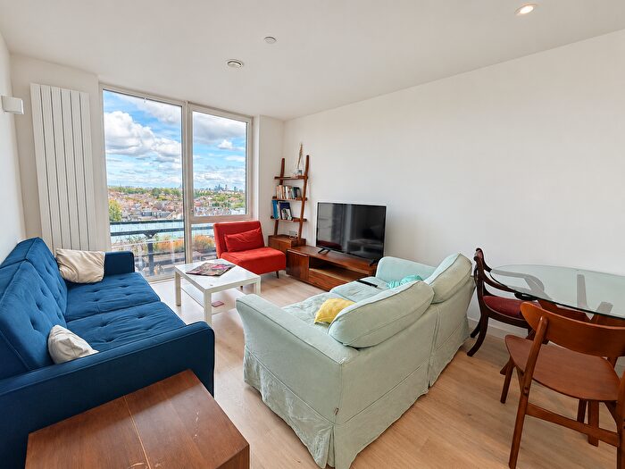 1 Bedroom Flat To Rent In Bollo Lane, Chiswick, W4