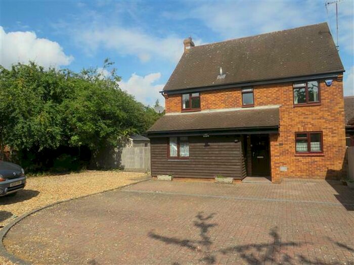4 Bedroom House To Rent In Rudchesters, Bancroft, Milton Keynes, MK13