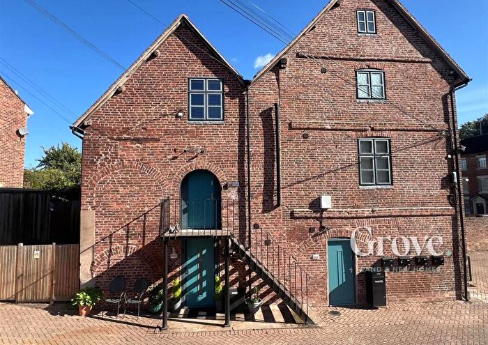 2 Bedroom Apartment For Sale In Snuff Mill Warehouse, Park Lane, Bewdley, DY12