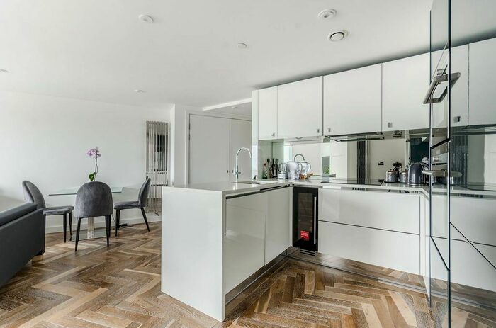 2 Bedroom Flat To Rent In Eagle Point, Old Street, London, EC1V