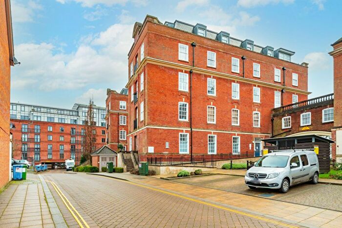 1 Bedroom Flat For Sale In Thomas Wyatt Close, Norwich, NR2