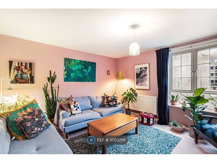 2 Bedroom Flat To Rent In Bramham House, London, SE22