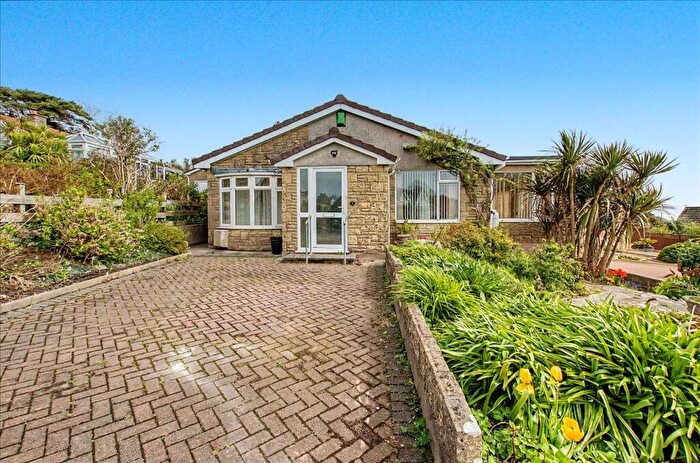 4 Bedroom Detached Bungalow For Sale In Seascape, Tenby, SA70