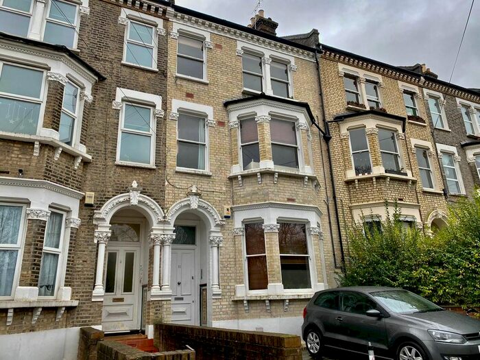 2 Bedroom Flat To Rent In Helix Gardens, Brixton, SW2