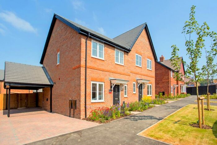 3 Bedroom House To Rent In Oriel Road Horsham, RH12