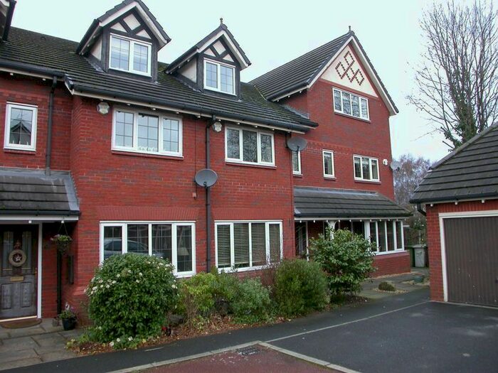 4 Bedroom Town House To Rent In Abbey Court, Poynton, Stockport, SK12