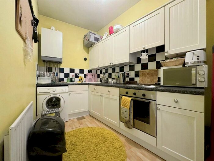 2 Bedroom Apartment To Rent In Broadway, Knaphill, Woking, Surrey, GU21