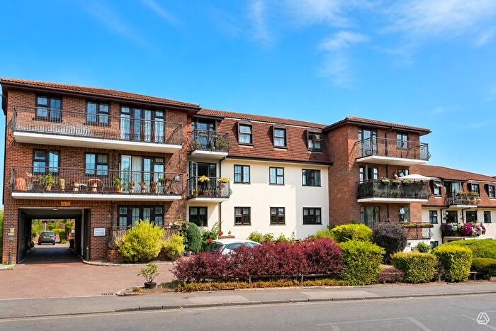 2 Bedroom Flat For Sale In Parkhill Road, Bexley, DA5