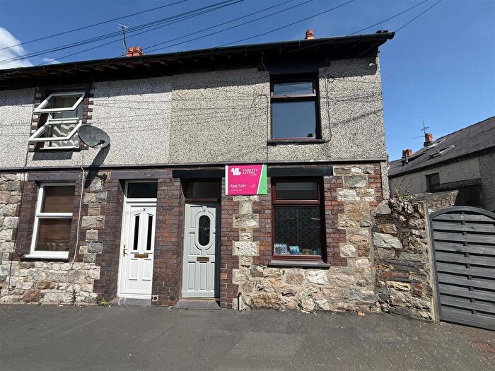 4 Bedroom House For Sale In Mason Street, Bangor, LL57