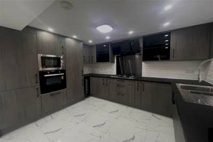 3 Bedroom Detached House To Rent In Roaring Gate Lane, Hale, Cheshire, WA15