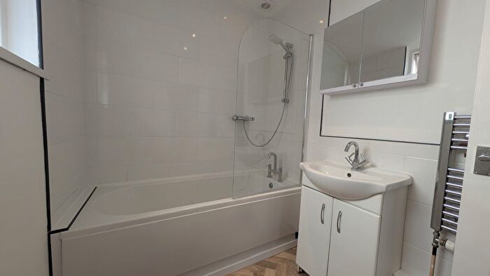 2 Bedroom End Terrace House To Rent In East Street, Dover, Kent, CT17