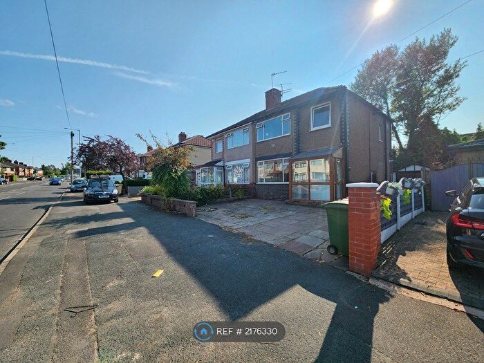 3 Bedroom Semi-Detached House To Rent In Bradford Road, Bolton, BL4