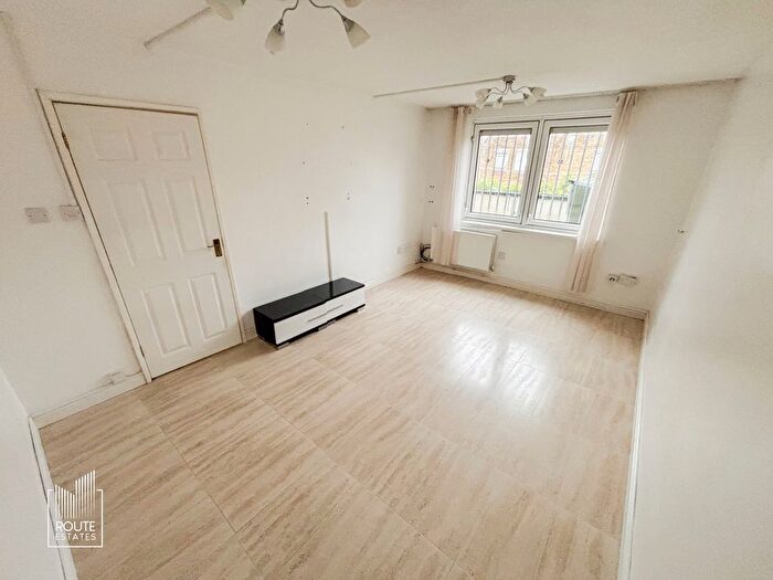 2 Bedroom Flat To Rent In Trefil Walk, Islington, N7