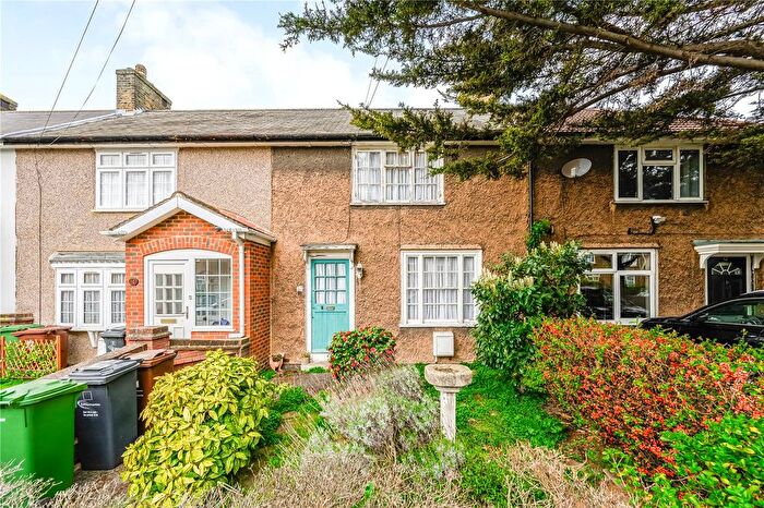 3 Bedroom Terraced House For Sale In Cornworthy Road, Dagenham, RM8