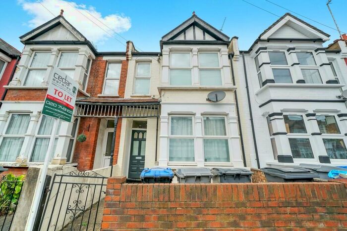 1 Bedroom Flat To Rent In Yewfield Road, Willesden, NW10