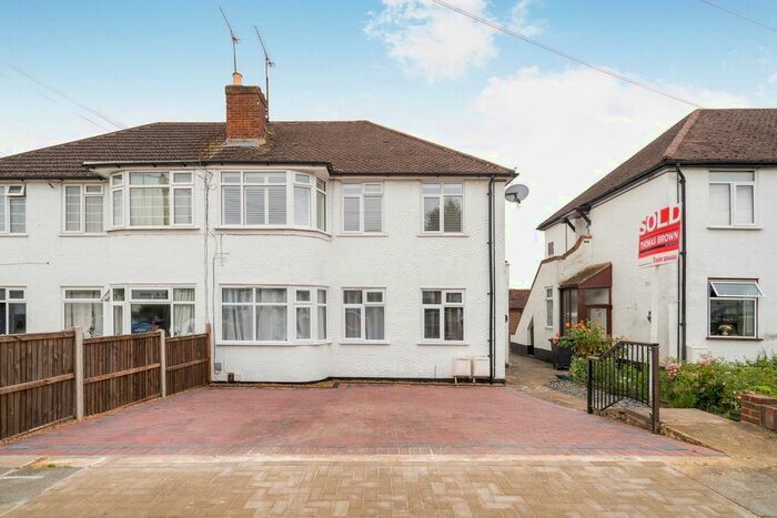 2 Bedroom Maisonette To Rent In Barnesdale Crescent, Orpington, BR5