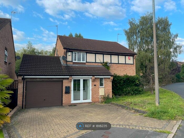 2 Bedroom Semi-Detached House To Rent In Trinity Road, Stourbridge, DY8