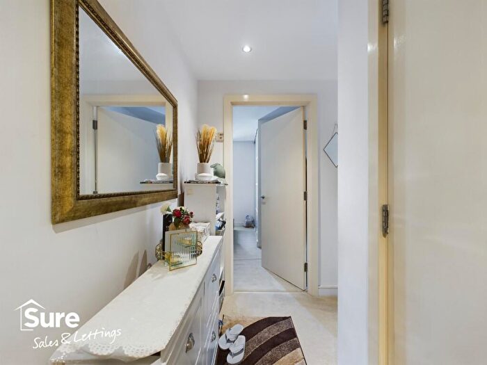 2 Bedroom Apartment To Rent In Cranstone Lodge, Cotterells, Hemel Hempstead, Hertfordshire, HP1