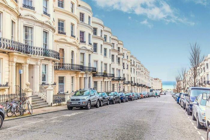 2 Bedroom Flat To Rent In Lansdowne Place, Hove, BN3
