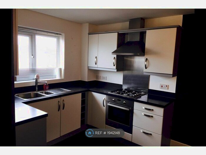 1 Bedroom Flat To Rent In Cornmill Drive, Bolton, BL4