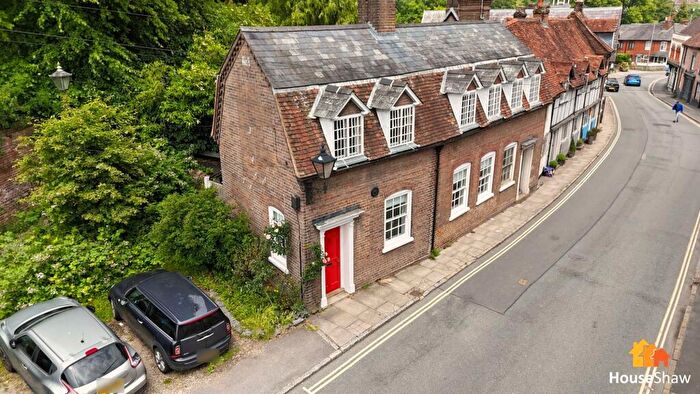 3 Bedroom End Of Terrace House For Sale In Church Street, Chesham, HP5