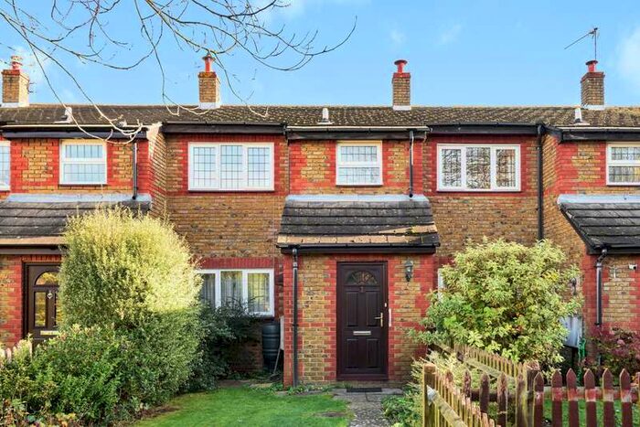 3 Bedroom House To Rent In Anne Case Mews, Sycamore Grove, New Malden, KT3