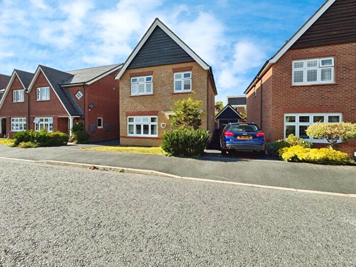 3 Bedroom Detached House For Sale In Holly Wood Way, Blackpool, Lancashire, FY4