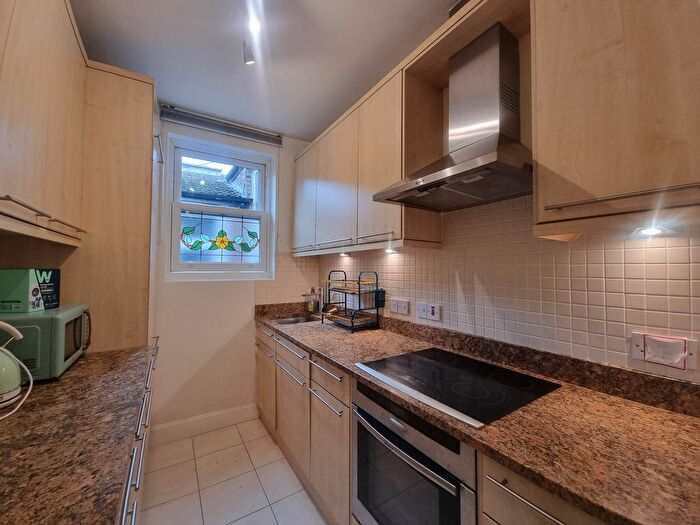 1 Bedroom Flat To Rent In Hampden Road, Hornsey, N8