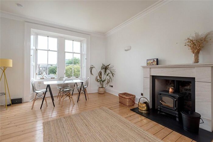 2 Bedroom Apartment To Rent In Lansdowne Crescent, Edinburgh, Midlothian, EH12