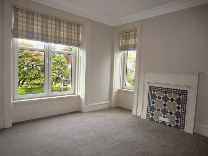 3 Bedroom Flat To Rent In North Deeside Road, Cults, AB15