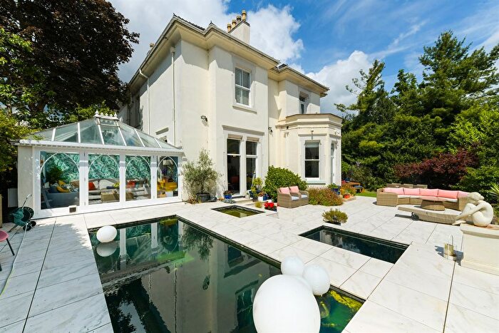 4 Bedroom Semi-Detached House To Rent In Cavendish Crescent North, The Park, Nottingham, NG7